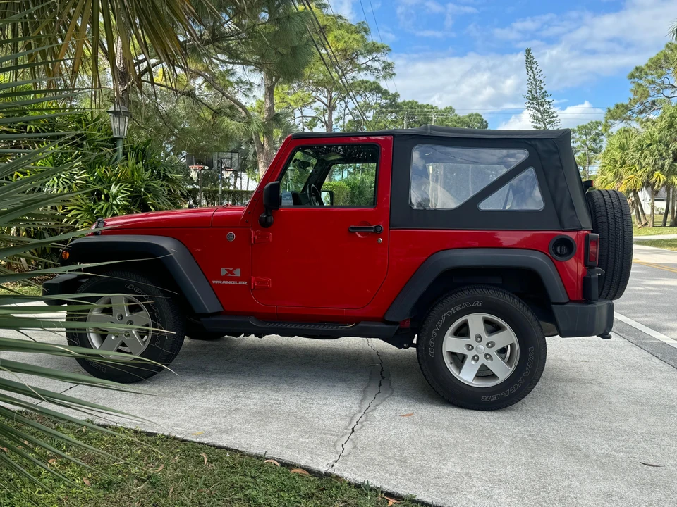 2009 Jeep JK Wrangler - Image 17 of 31