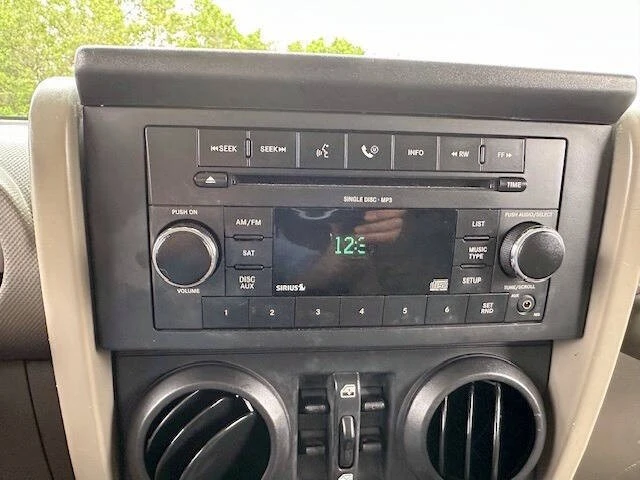 2009 Jeep JK Wrangler - Image 11 of 21