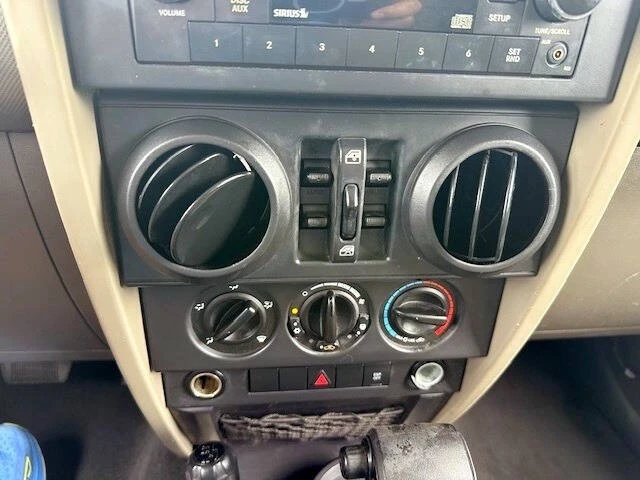 2009 Jeep JK Wrangler - Image 12 of 21