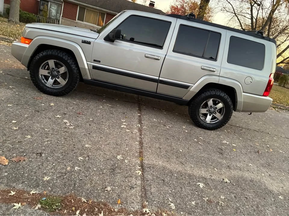 2009 Jeep Commander - Image 3 of 10