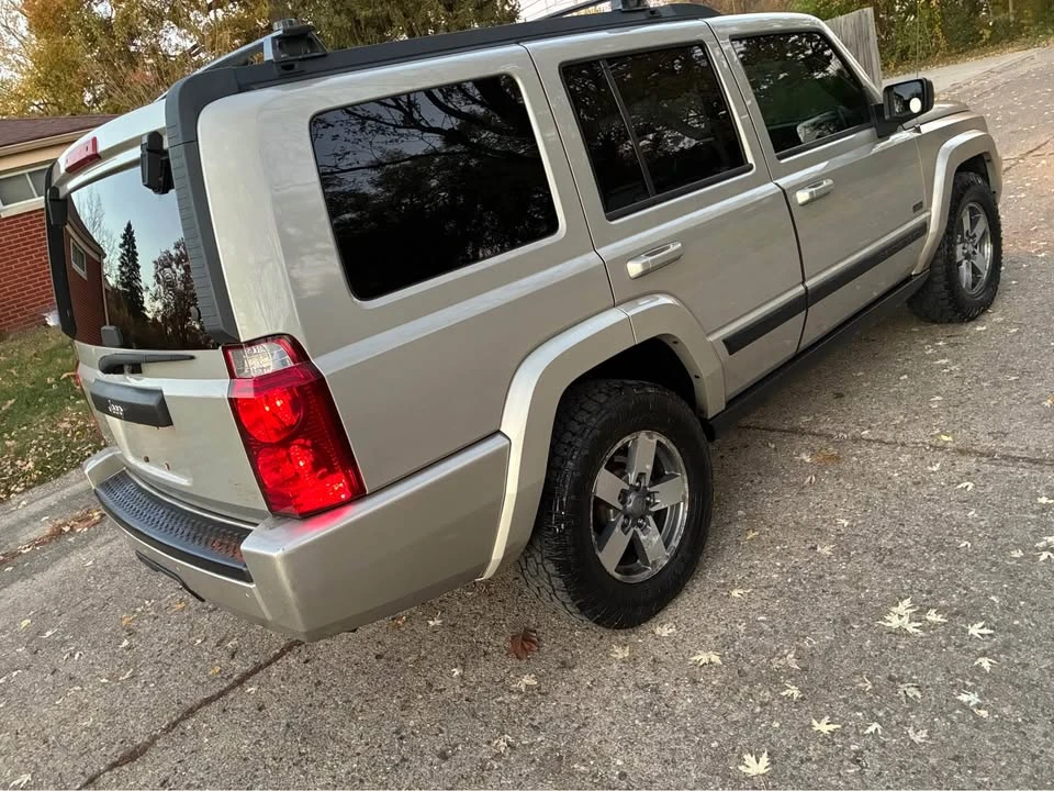 2009 Jeep Commander - Image 4 of 10