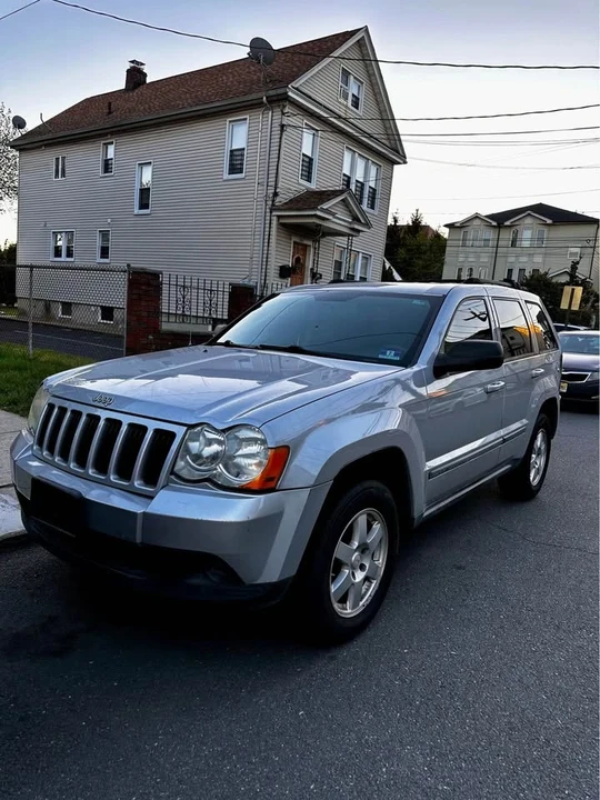 2009 Jeep WK Grand Cherokee - Image 2 of 9