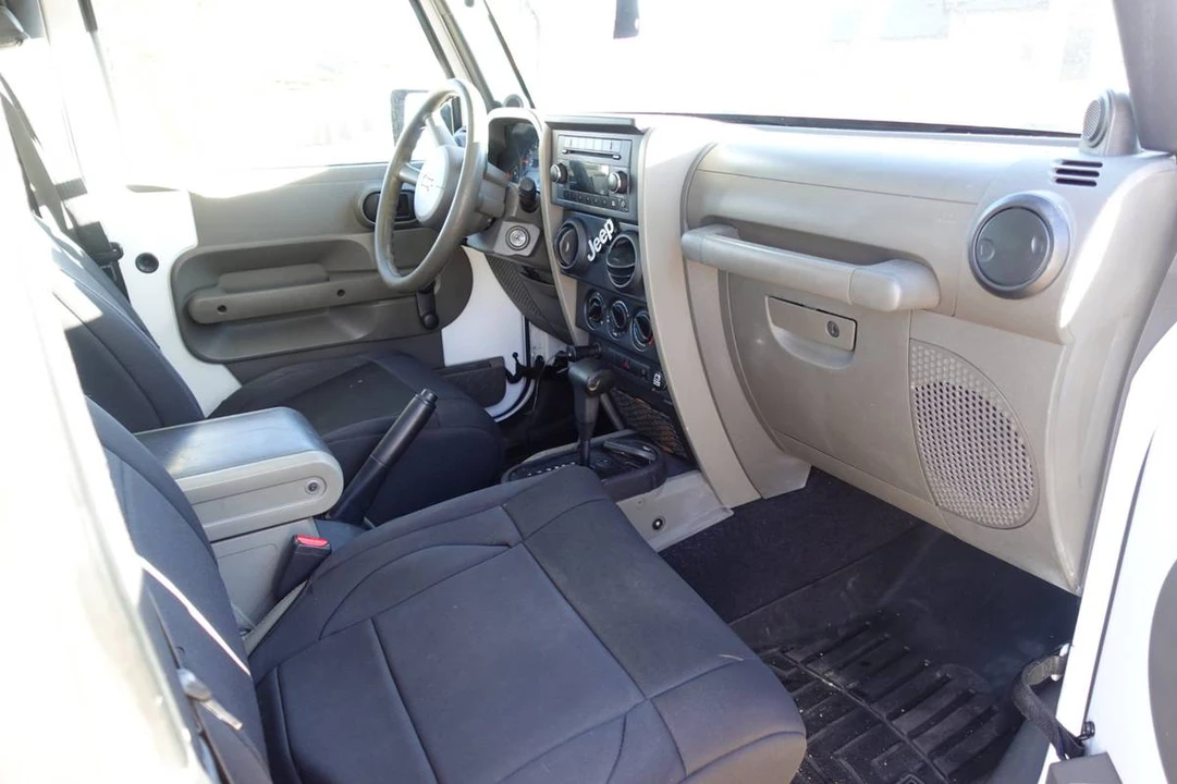2009 Jeep JK Wrangler - Image 10 of 14