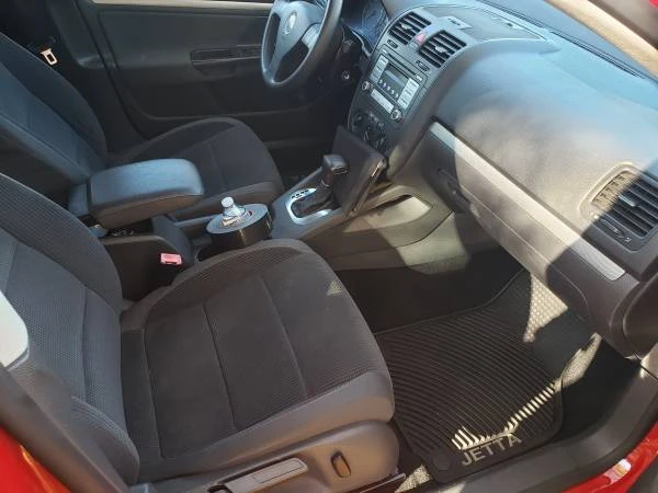 2009 Volkswagen A5 Jetta - Image 5 of 14