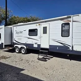 2009 Keystone Hornet
