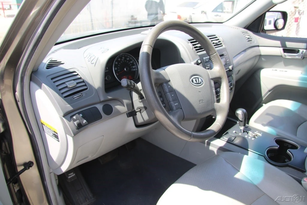2009 Kia - Image 15 of 21