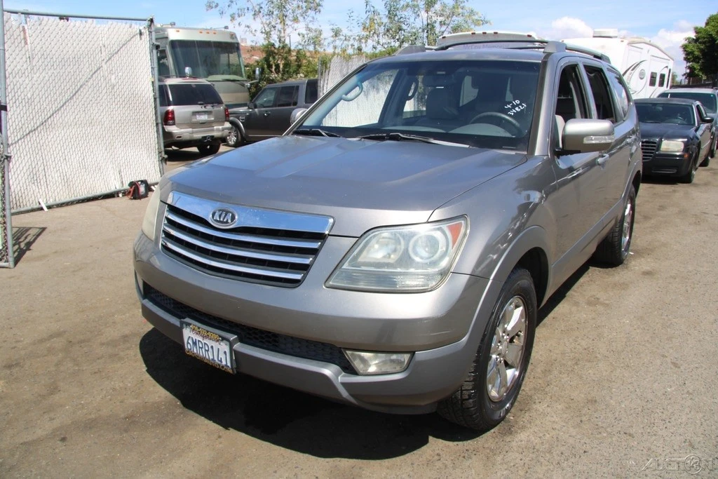 2009 Kia - Image 2 of 21