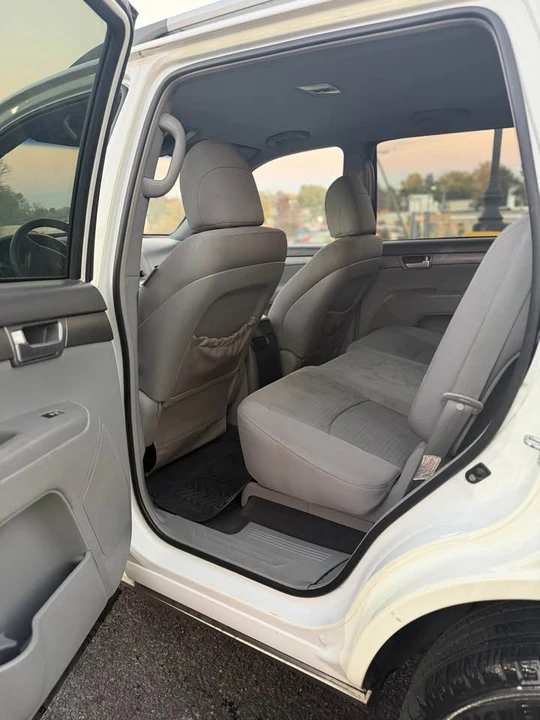 2009 Kia Sorento - Image 7 of 8
