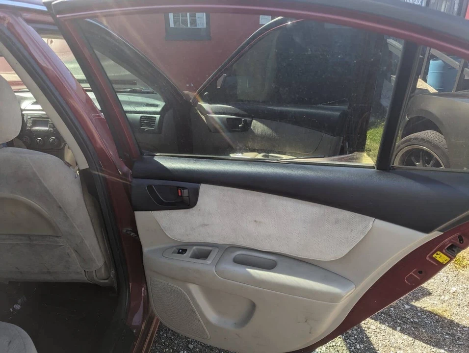 2009 Kia Optima/K5 - Image 16 of 21