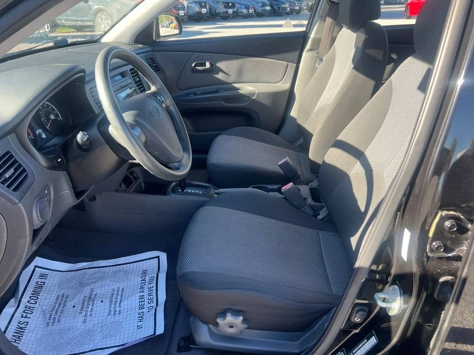 2009 Kia Rio - Image 10 of 12
