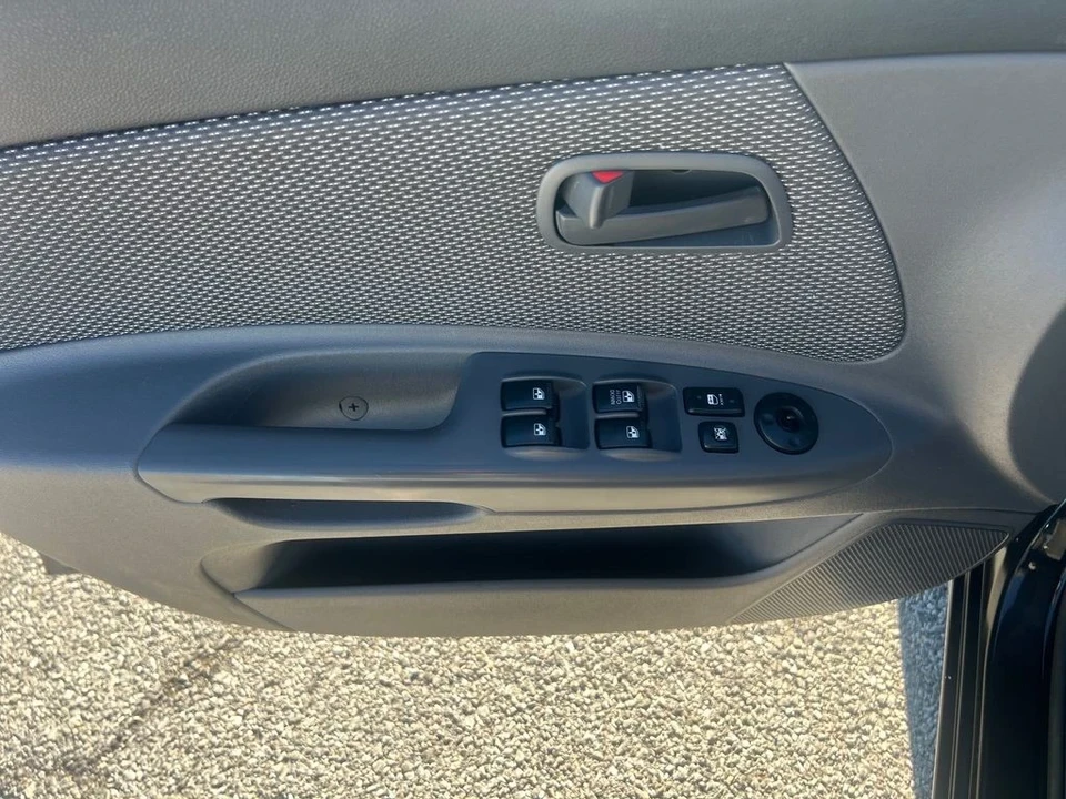2009 Kia Rio - Image 11 of 12
