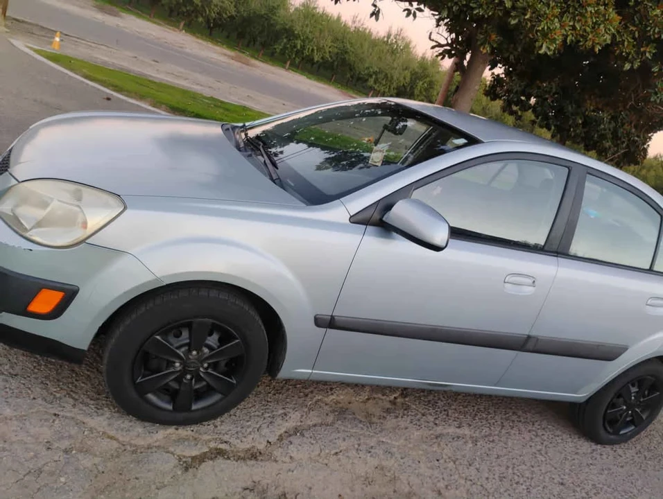 2009 Kia Rio - Image 2 of 7
