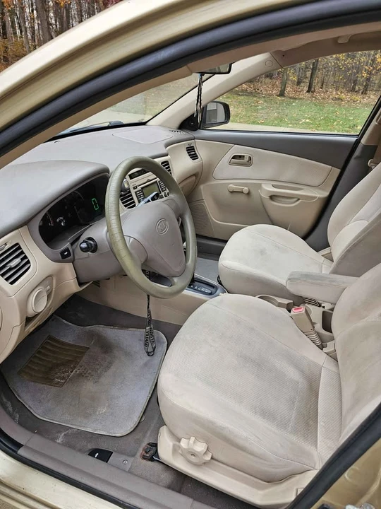 2009 Kia Rio - Image 4 of 10
