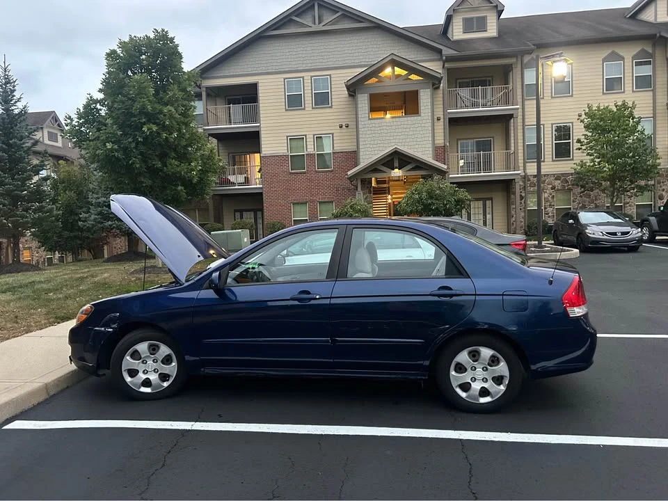 2009 Kia Spectra - Image 2 of 2