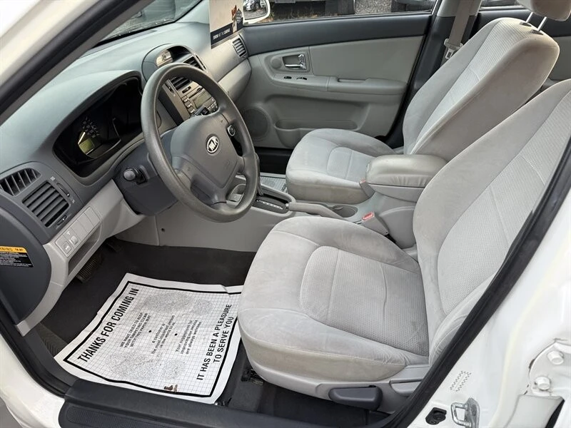 2009 Kia Spectra - Image 8 of 14