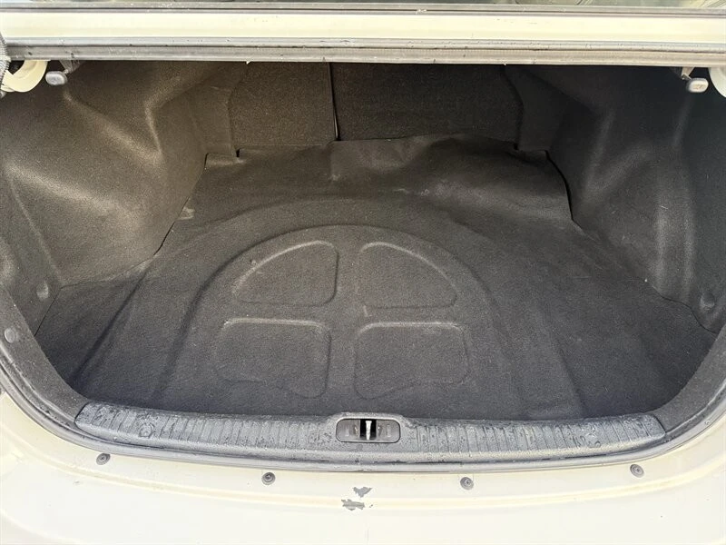 2009 Kia Spectra - Image 10 of 14