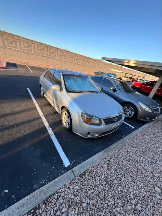 2009 Kia Spectra - Image 2 of 10