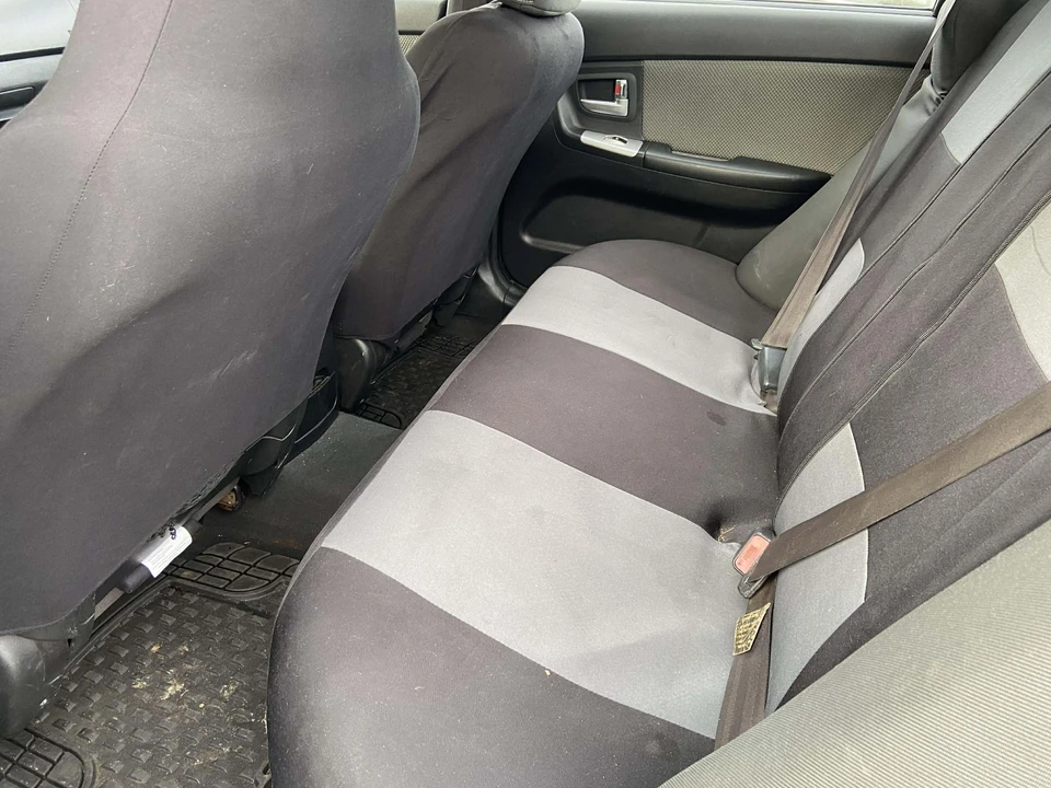 2009 Kia Spectra - Image 6 of 8