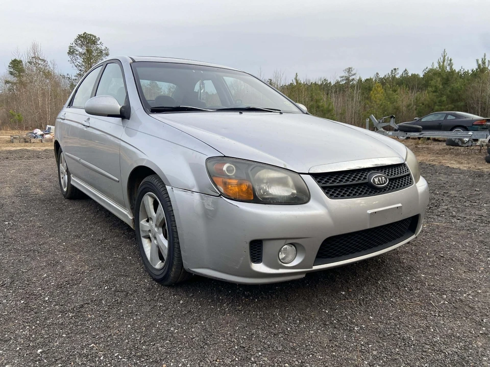 2009 Kia Spectra - Image 3 of 8