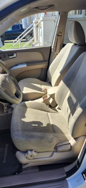 2009 Kia Sportage - Image 8 of 13