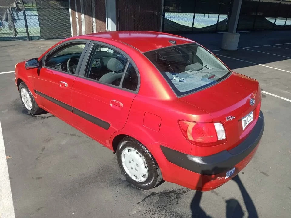 2009 Kia Rio - Image 3 of 16