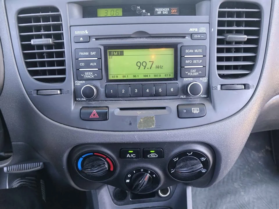 2009 Kia Rio - Image 5 of 17