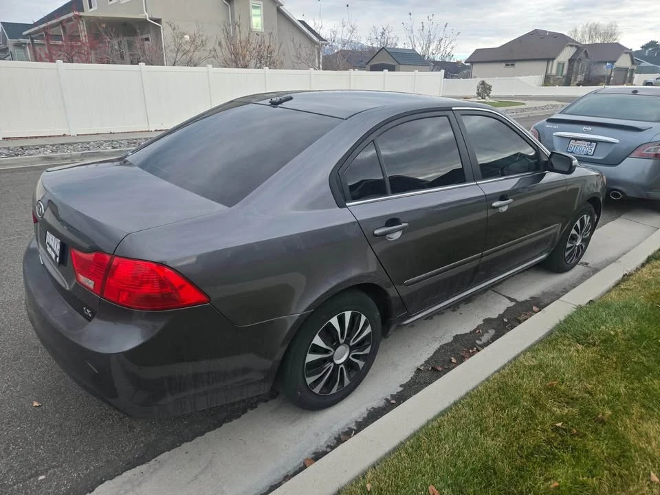 2009 Kia Optima/K5 - Image 2 of 4