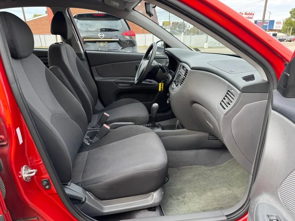 2009 Kia Rio - Image 13 of 18