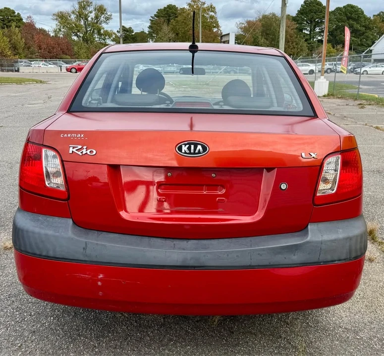 2009 Kia Rio - Image 8 of 18