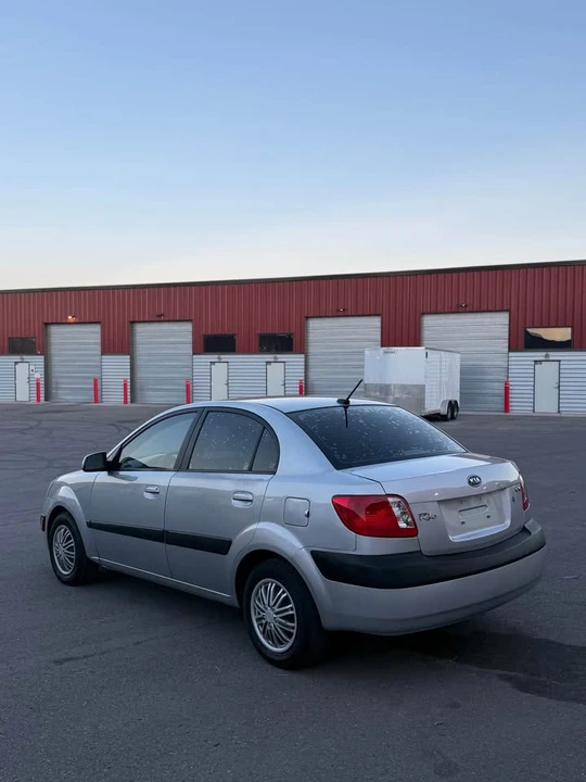 2009 Kia Rio - Image 6 of 17