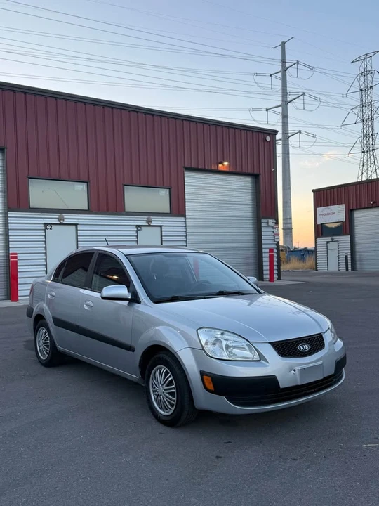 2009 Kia Rio - Image 4 of 17
