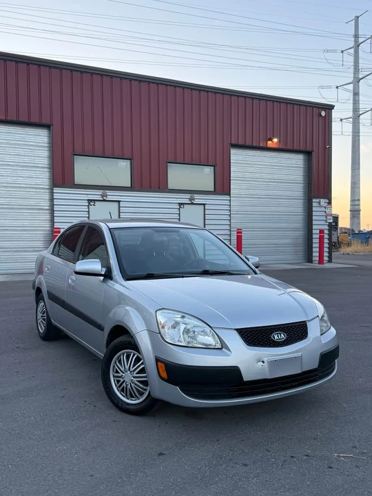 2009 Kia Rio - Image 3 of 17