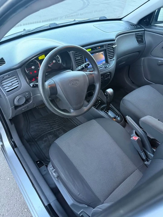 2009 Kia Rio - Image 14 of 17