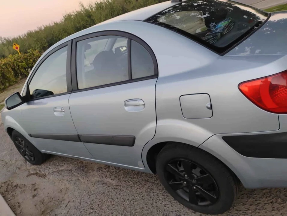 2009 Kia Rio - Image 7 of 8