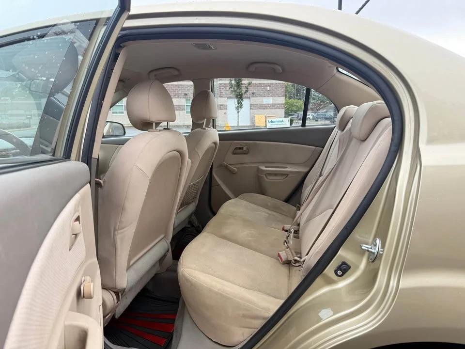 2009 Kia Rio - Image 7 of 14