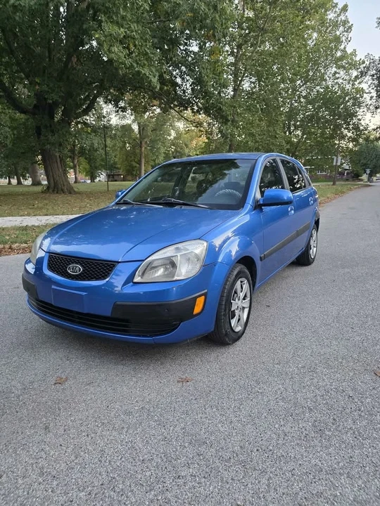 2009 Kia Rio - Image 2 of 13