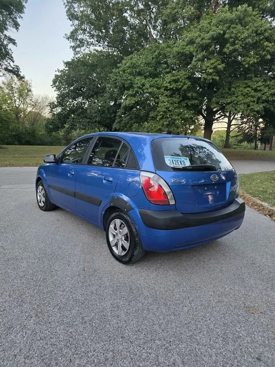 2009 Kia Rio - Image 4 of 13
