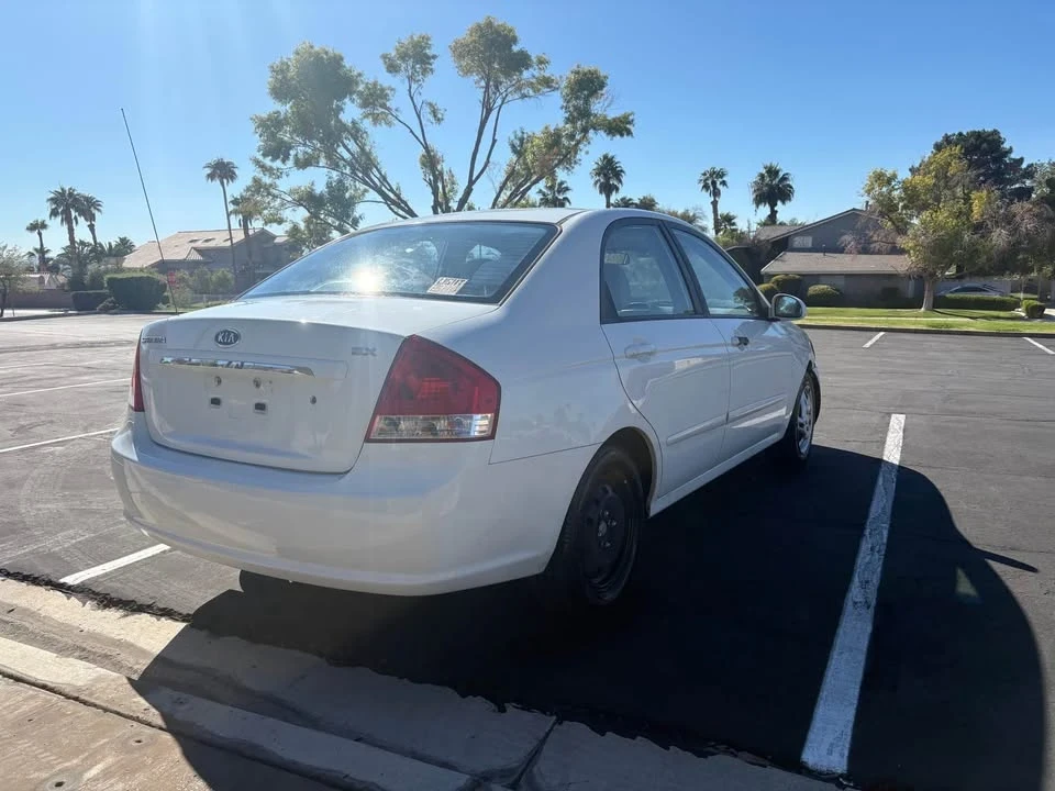 2009 Kia Spectra - Image 5 of 9