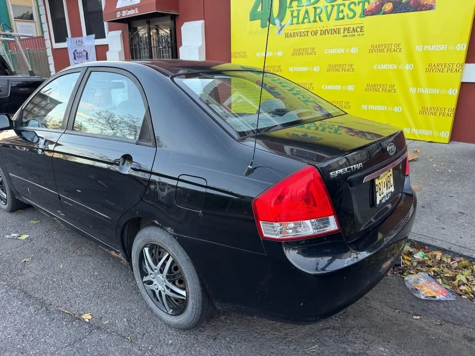 2009 Kia Spectra - Image 3 of 8