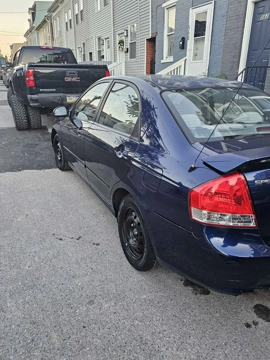 2009 Kia Spectra - Image 3 of 4