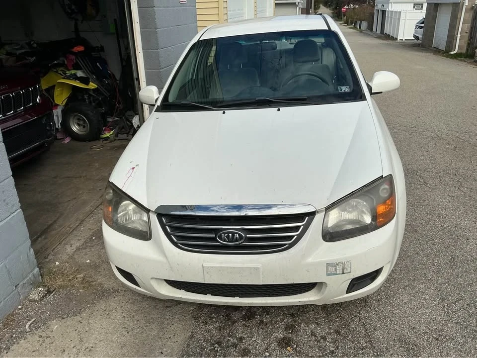2009 Kia Spectra - Image 8 of 9