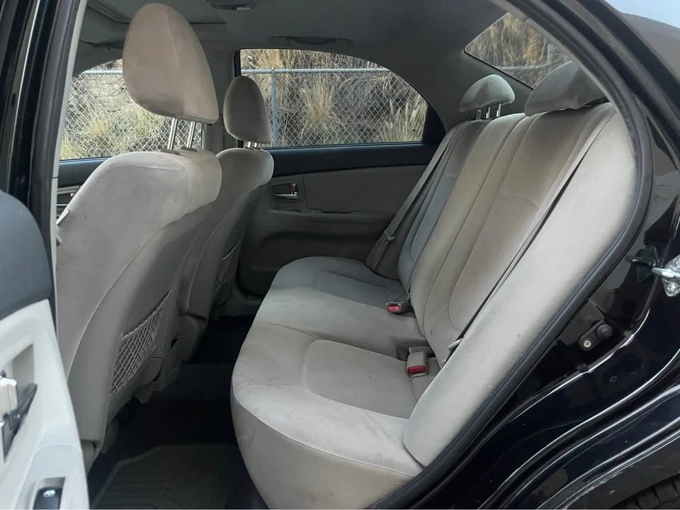 2009 Kia Spectra - Image 5 of 8