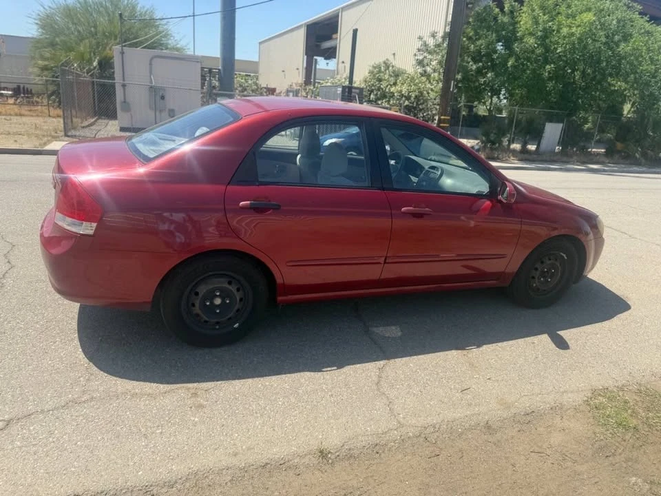2009 Kia Spectra - Image 3 of 4