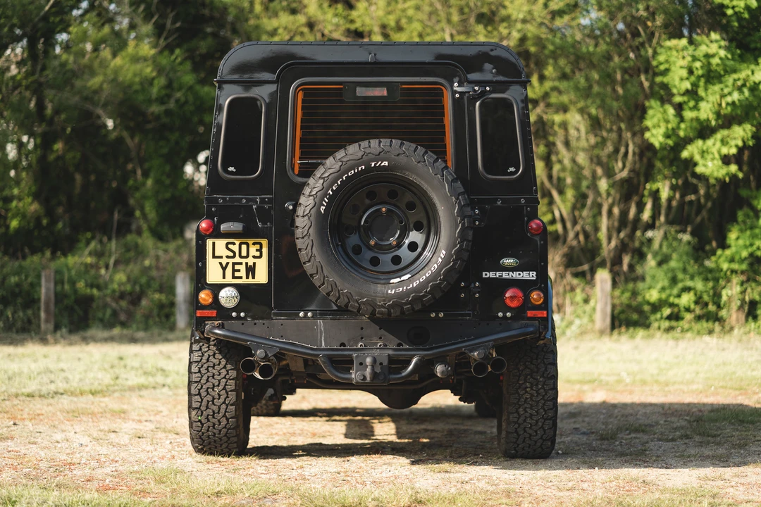 2009 Land Rover Defender 110 - Image 7 of 31