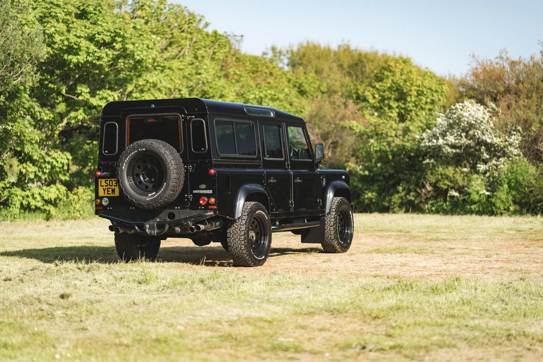 2009 Land Rover Defender 110 - Image 8 of 31