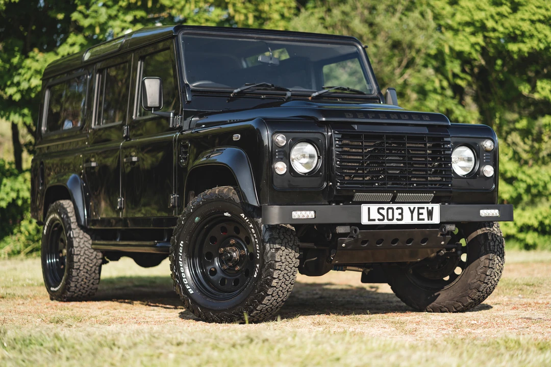 2009 Land Rover Defender 110 - Image 14 of 31