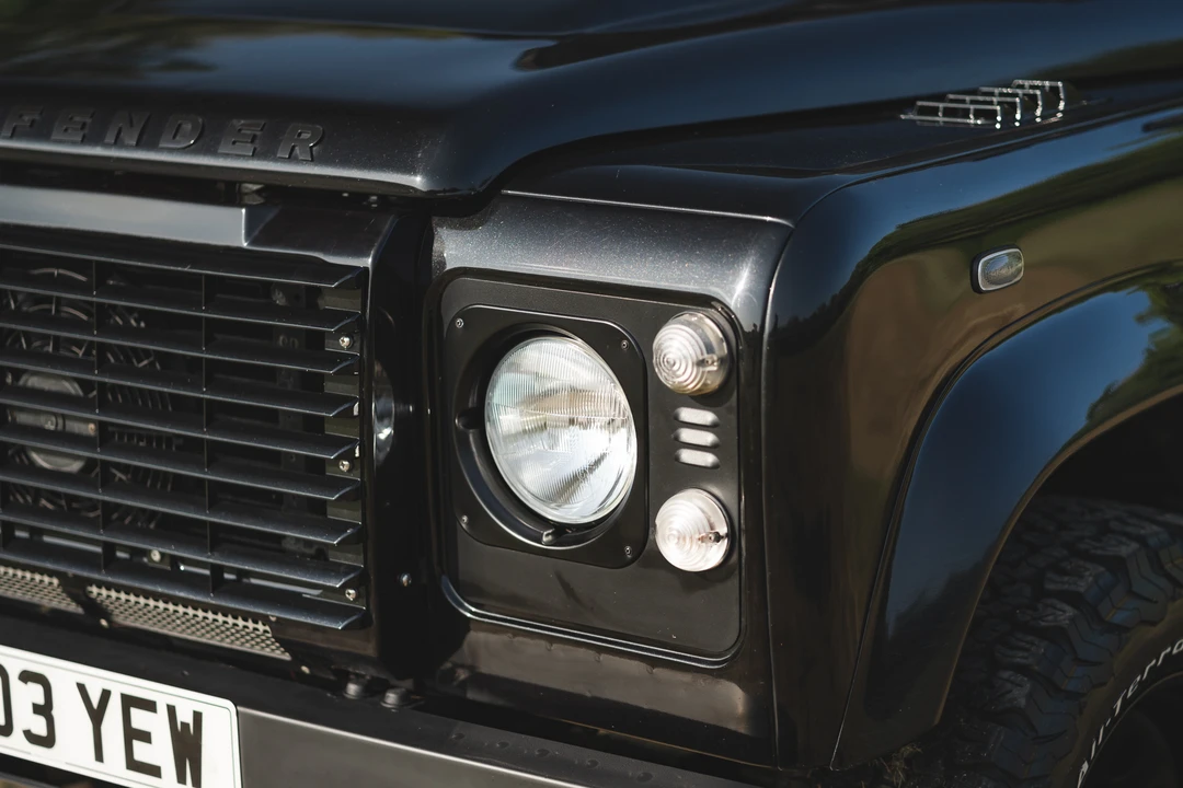 2009 Land Rover Defender 110 - Image 21 of 31