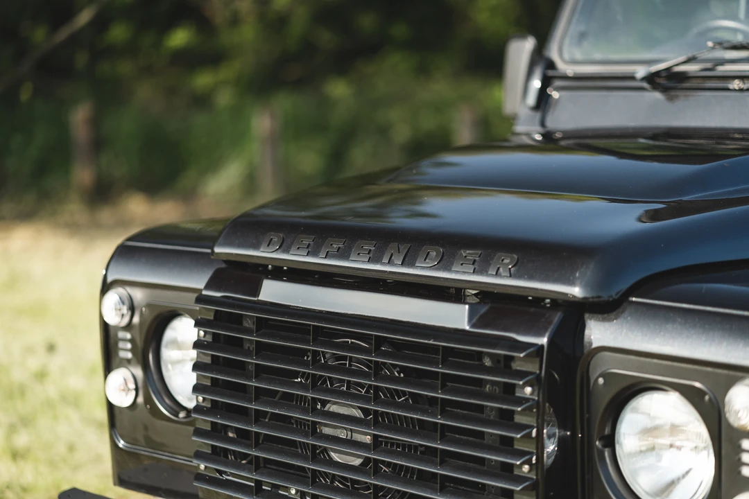 2009 Land Rover Defender 110 - Image 23 of 31