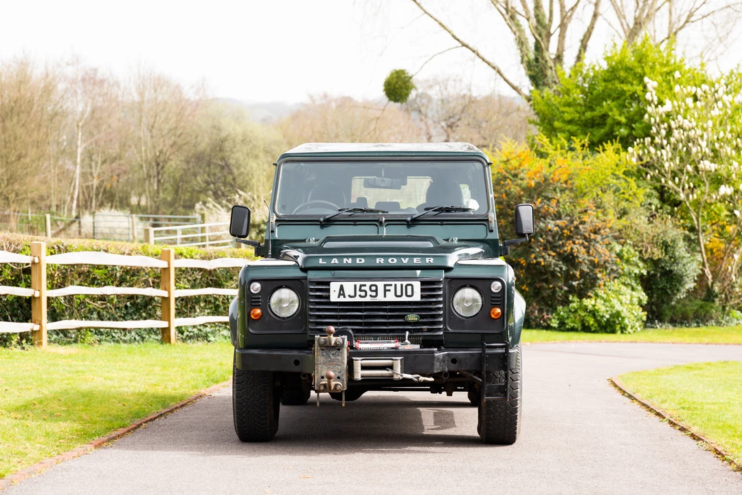 2009 Land Rover Defender 110 - Image 5 of 31