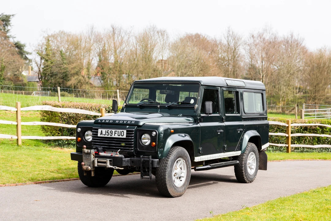 2009 Land Rover Defender 110 - Image 7 of 31